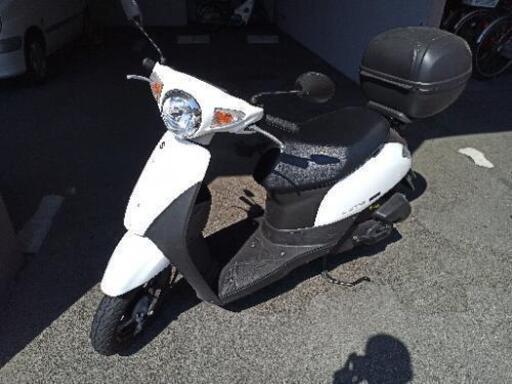 [ほぼ新車]　スズキレッツ　2019年モデル
