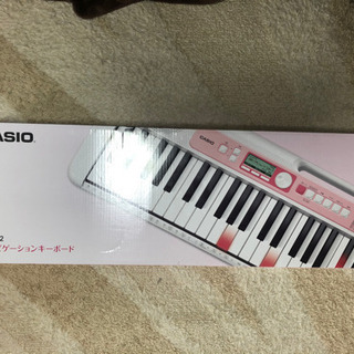 電子ピアノ　CASIO LK312 新品