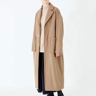 ★ほぼ新品★ユニヴァーサルティシュ  チェスターコート