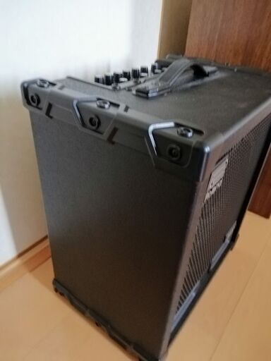 ローランドベースアンプ　Roland CUBE-100 BASS