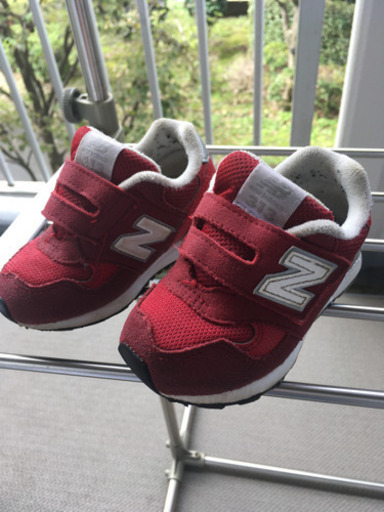 ニューバランス 13 5 赤シューズ靴 Gungchang 下赤塚のキッズ用品 子供用シューズ の中古あげます 譲ります ジモティーで不用品の処分