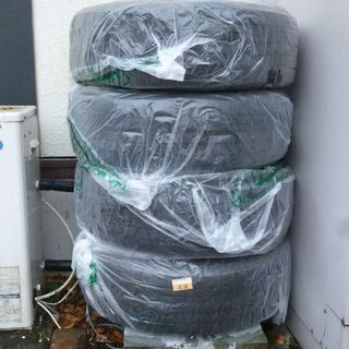 ホイール付きスタッドレスタイヤ（中古）4本