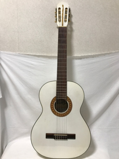急募！】Akagi ギター アカギギター NO.65 クラシックギター 白系 状態よくない (marron) 浮間舟渡の弦楽器、ギター の中古あげます・譲ります｜ジモティーで不用品の処分