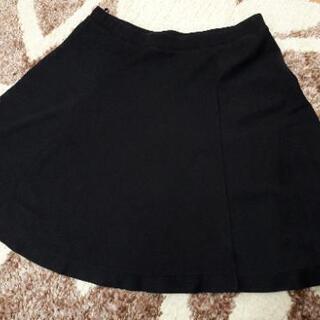 UNIQLO　スカート　ブラック