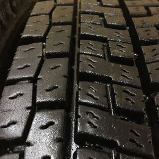 YOKOHAMA ZEN 903ZW 225/80R17.5 123/122L 17.5インチ トラックタイヤ スタッドレス 6本 バリ溝 札幌発 引取OK　(TT118) クレジットカード QR決済可能