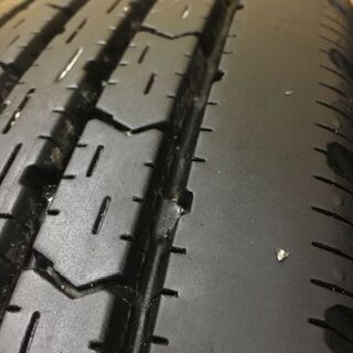 BS V-STEEL RIB R202 205/85R16 117/115L LT 16インチ トラックタイヤ 