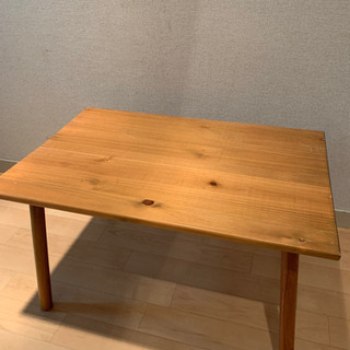 小さなテーブル