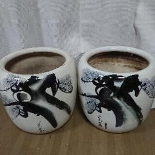 レトロな壺？ 骨董品