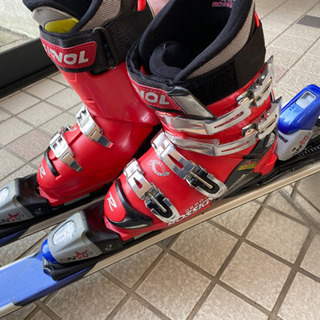 【値下げしました】スキー2式、靴、ストックのセット