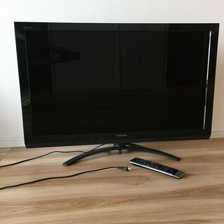 37インチ液晶カラーテレビ（東芝REGZA）