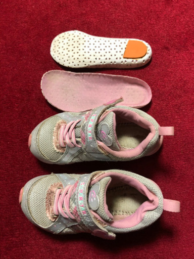 17と18センチ 女の子 靴2足セット Ka Ka 渋谷の靴 バッグの中古あげます 譲ります ジモティーで不用品の処分 17と18センチ 女の子 靴2足セット Ka Ka 渋谷の靴 バッグの中古あげます 譲ります ジモティーで不用品の処分