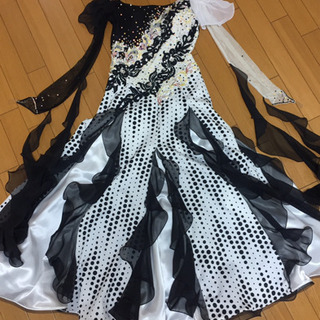 社交ダンス ドレス ツタの葉模様