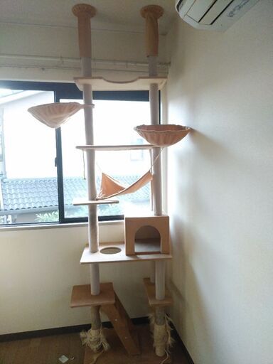 キャットタワー　突っ張りタイプ
