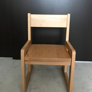 幼児用木製椅子