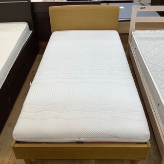 karimoku(カリモク)のベッドフレームのシングルベッドです。