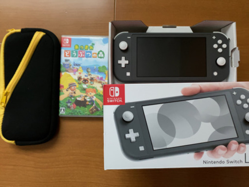 【中古】任天堂SwitchLight スイッチライト ＆ あつまれどうぶつの森