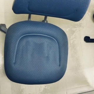 【急募】オフィス椅子　ブルー