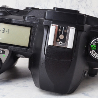 ビギナー向け●Wi-Fi転送●純正電池4個●届いてすぐ使える●ニコン D70 ゆうパック代引き発送！送料、代引き手数料無料！ ビギナー向け○Wi-Fi転送○純正電池4個○届いてすぐ使える