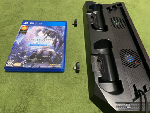 PS4 PRO CUH-7200BB01 モンスターハンター＋ファン付きスタンド