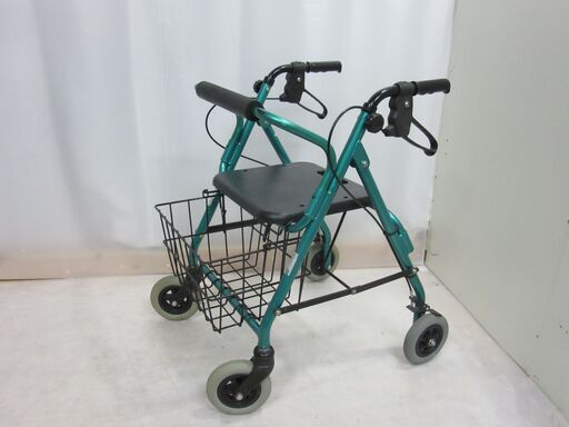 ☆値下げしました。　カワムラサイクル　四輪歩行器