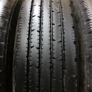 BS V-STEEL RIB R202 215/85R16 120/118L LT 16インチ トラックタイヤ