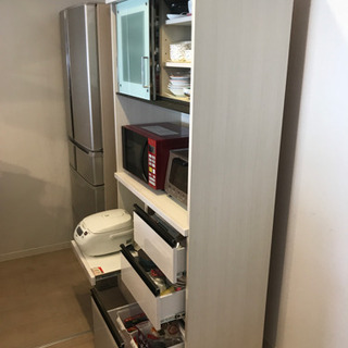 マナベインテリアハーツ　食器棚