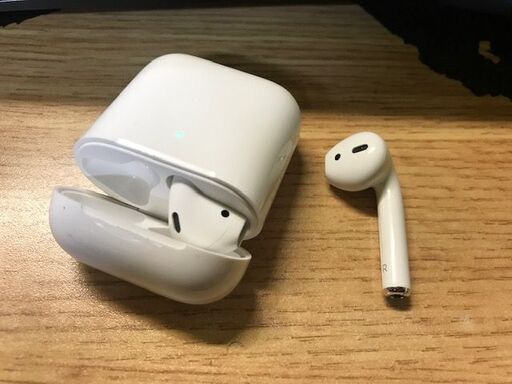 充電ケース付きAppleOriginal Airpods 2