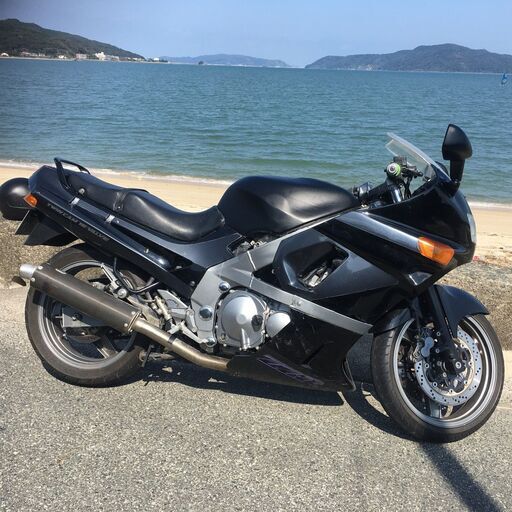 自社ローン可！　ZZR400 K型 30年前の旧車　人気の400ツアラー!!お得感もある1台!!少なくなってきている4気筒の気持ちの良いエンジン!!　ZZ-R400