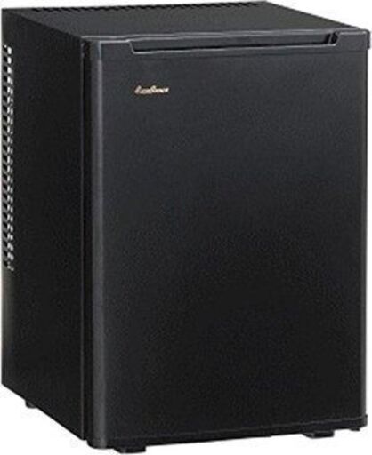 音がまったくしない！ペルチェ式 冷蔵庫４０L　 ML-640　オフィスや寝室などに静かな冷蔵庫が欲しい方へ　Amazon価格3.9万円