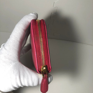 プラダ　長財布　サフィアーノピンク