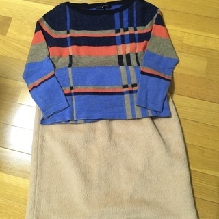 セーターとスカート