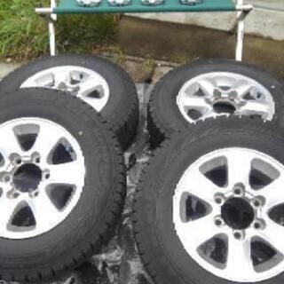 ハイエース　スタッドレスタイヤ　ホイール　セット