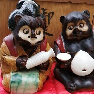 たぬき陶器人形　夫婦の奥様だけ　特大　ヴィンテージ ♥️縁起物♥️ 信楽焼 夫婦 狸 たぬき 置物 商売繁盛 骨董 約17
