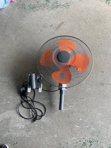 壁掛け扇風機