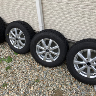 スタッドレスタイヤ　昨年購入　ブリヂストン