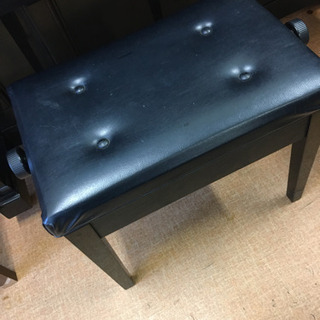 中古ピアノ　ディアパソン132TW 木目