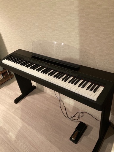 YAMAHA電子ピアノ　P140