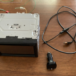 早い者勝ち！中古品 無傷 カロッツェリア  カーオーディオ FH-6200DVD 2DIN CD/DVD/USB プラス シュガーソケットFMトランスミッター 早い者勝ち！中古品 無傷 カロッツェリア カーオーディオ FH-6200DVD