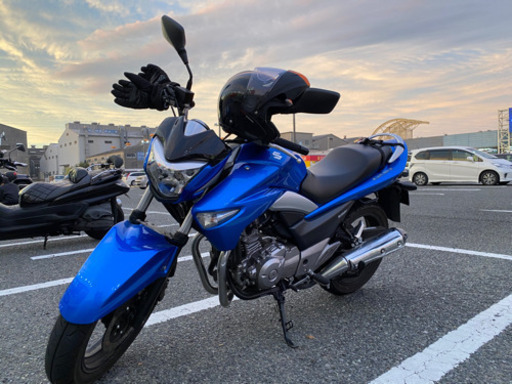 スズキGSR 250