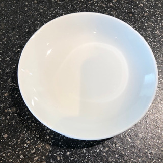 白い小皿×4枚/直径12cm *新品・未使用