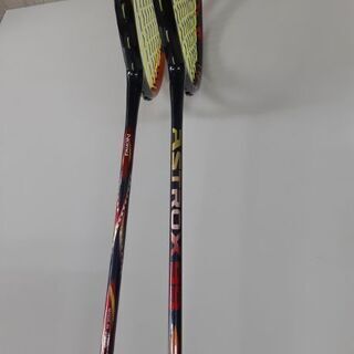 バドミントンラケット　　アストロクス99　お得な2本セット！　美品良品