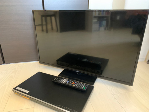 Panasonic液晶テレビ32型　SONY Blu-ray／DVDデッキ【お引き取り者決定致しました】