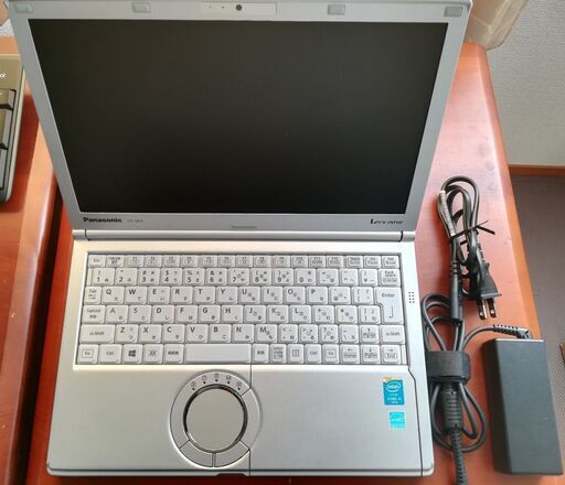 パナソニック製Let's note SX3（i5-4300U 1.9GHz,メモリー8GB,HDD 500GB,書込型DVD,無線LAN,WEBカメラ)訳あり品はいかがでしょうか？
