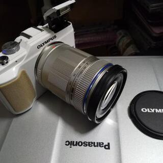 【ネット決済】【完売御礼 良品】OLYMPUSミラーレス一眼PL...