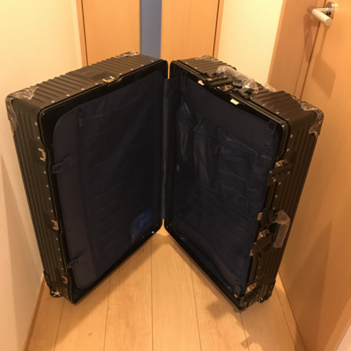 ストア 大型旅行ケース カッコいい 新品未使用 カバー付き