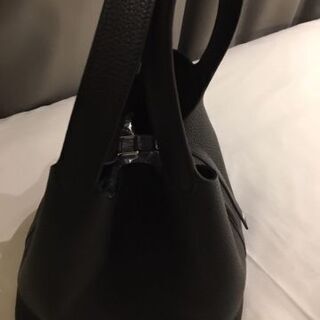 【新品未使用　入手困難】エルメス　ピコタンロック　MM　黒×シルバー金具