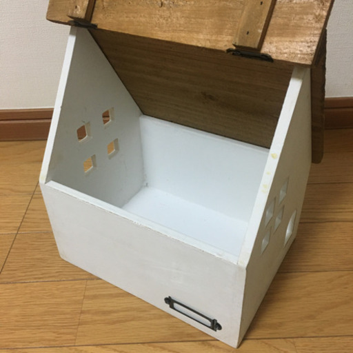 家の形の収納ボックス デミ 北浦和の収納家具の中古あげます 譲ります ジモティーで不用品の処分