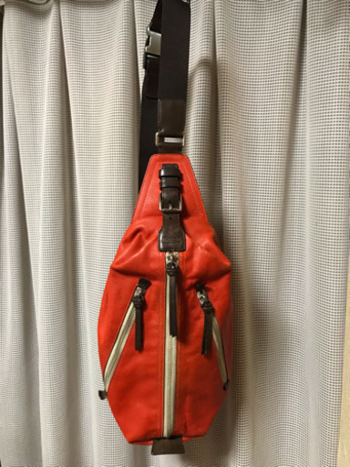COACH トンプソン レザー スリング ポディーバッグ