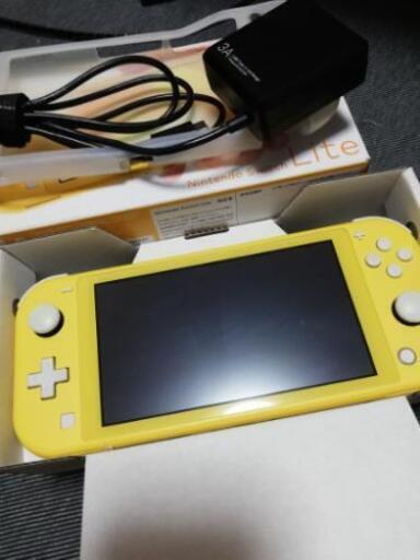 任天堂Switch lite 中古 イエロー