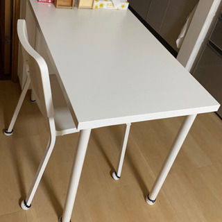 IKEA テーブル、チェア